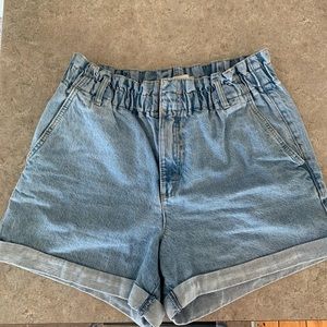 scrunch waist denim shorts